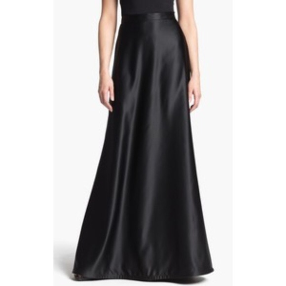 Jones New York Dresses & Skirts - JONES NEW YORK EVENING Black Maxi Skirt Gown 6